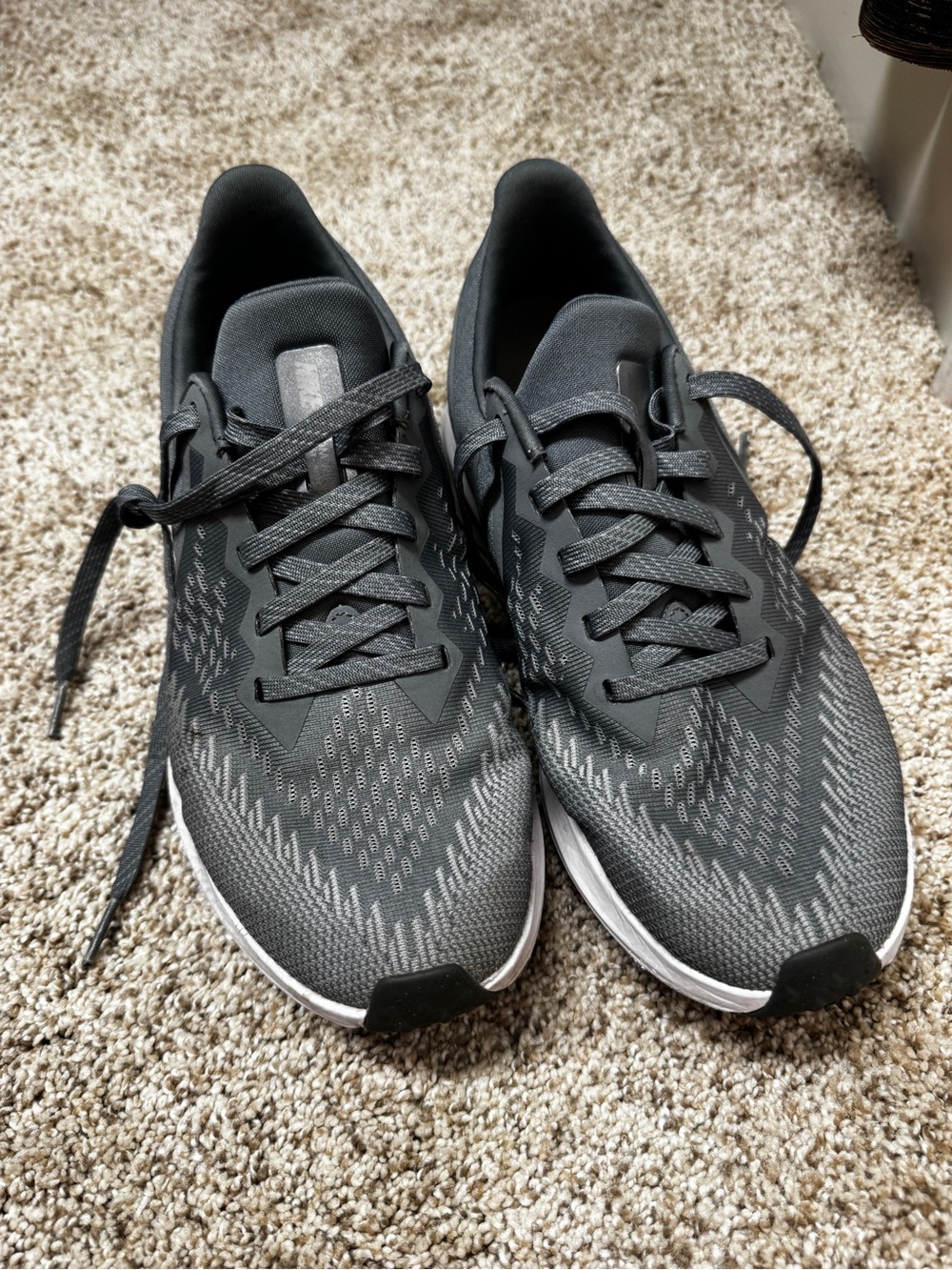 Nike Women’s size 9 Grey Running Shoes